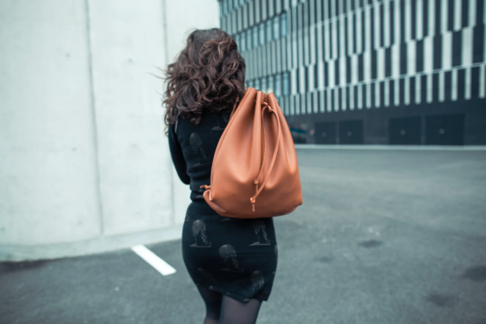 Leather Backpack " Roomy " - several colors - Image 4