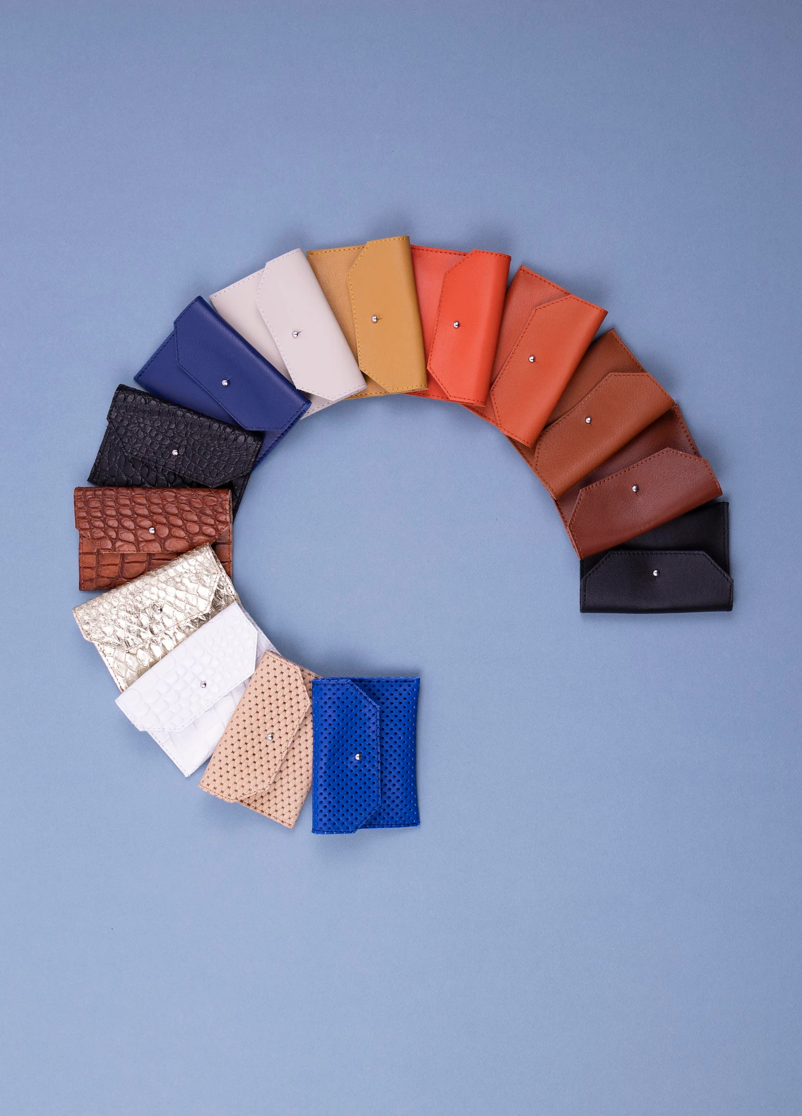 Leather card holder, small leather goods, unisex model