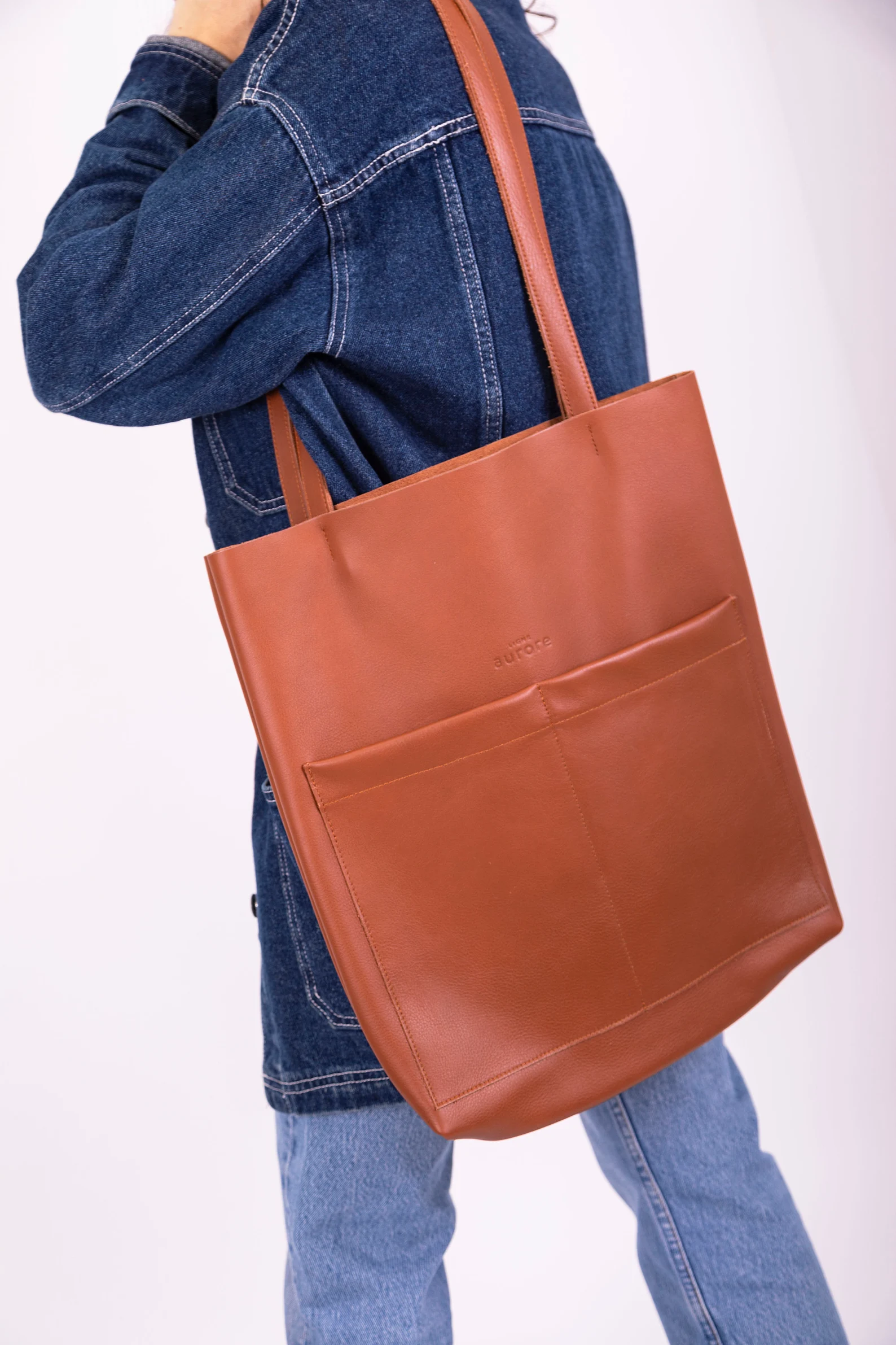 Handbag, tote bag, in leather, cognac color - Image 6