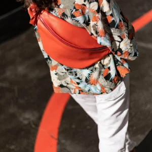 XL banana bag, chest bag, Poppy-coloured cowhide leather