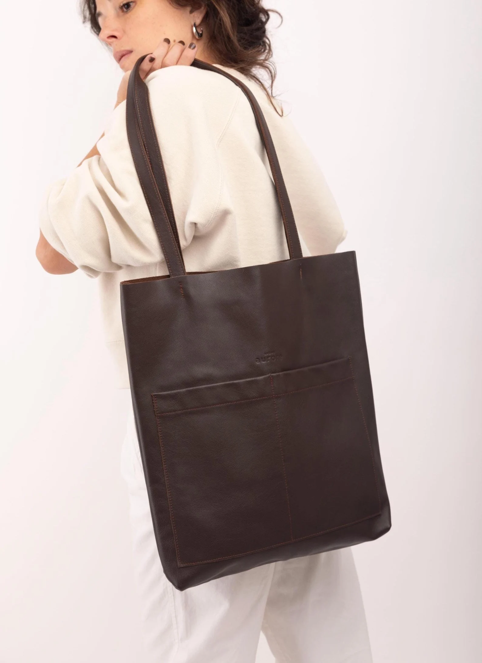 Leather tote bag for women