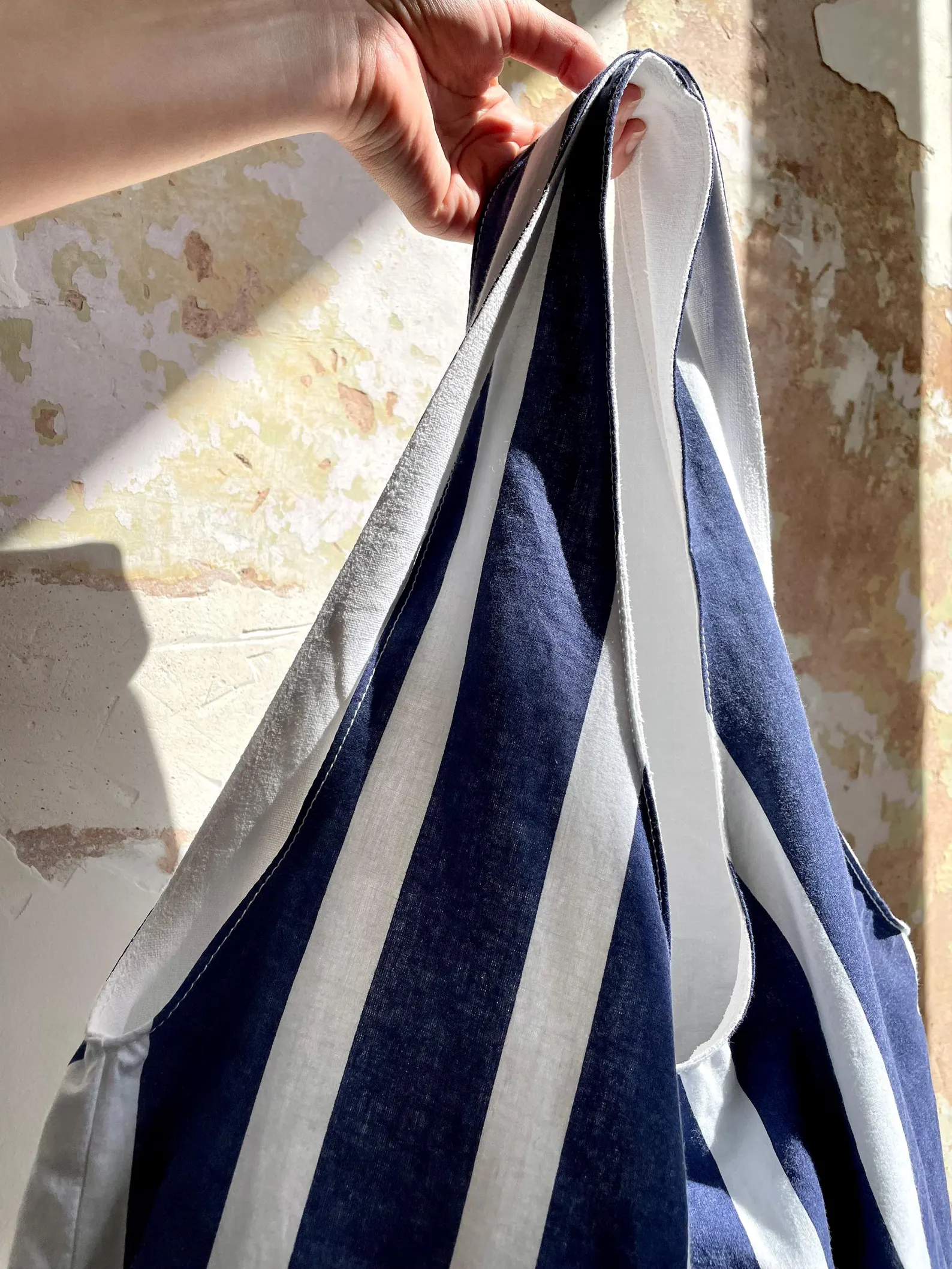 Marthe tote bag - vintage navy blue striped fabric - Image 4