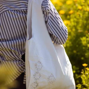 Alternative view of Marthe tote bag - vintage openwork fabric
